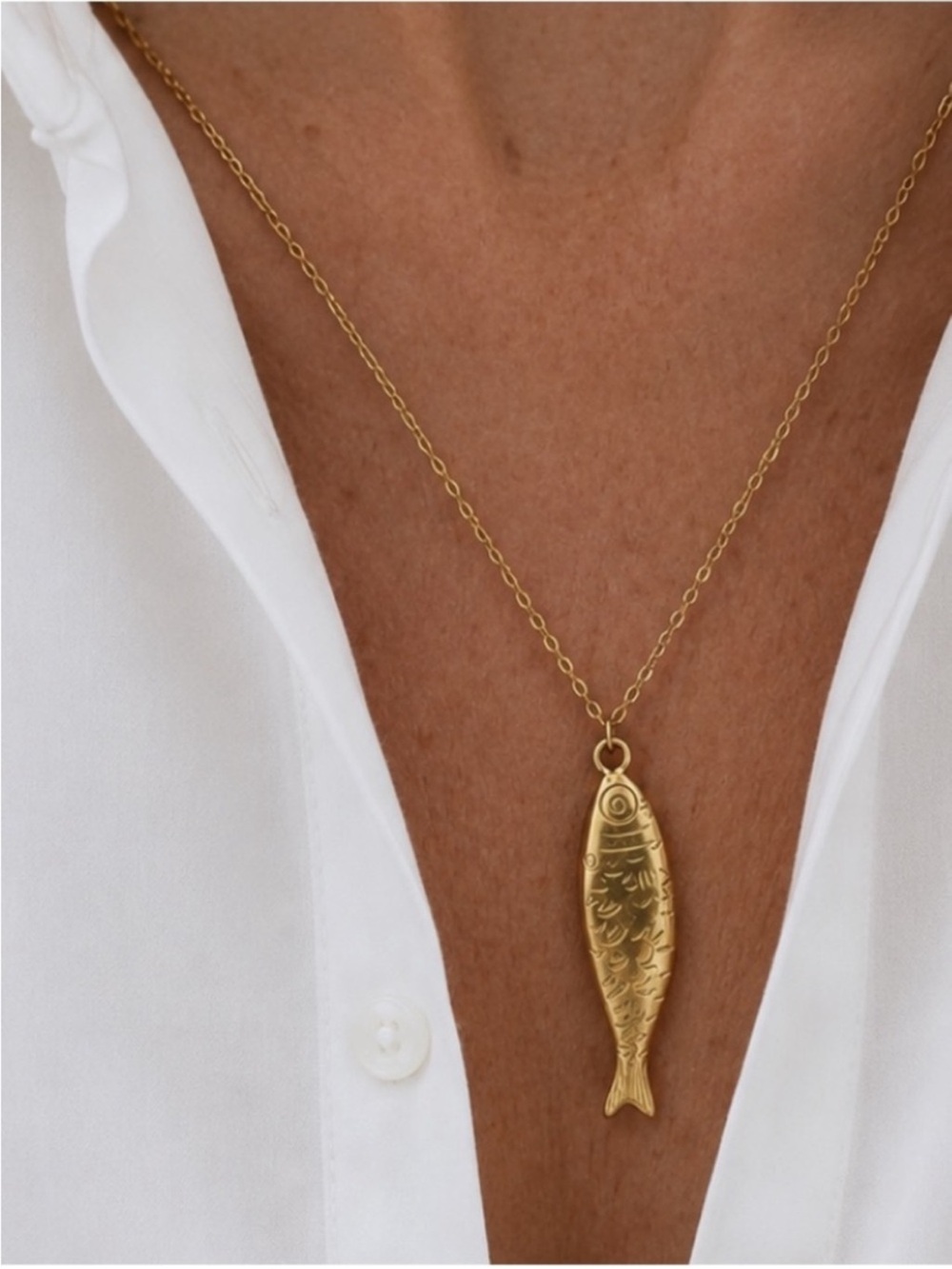 New! Coastal 18K Gold Plated Fish Sardine Necklace NWOT 3032
